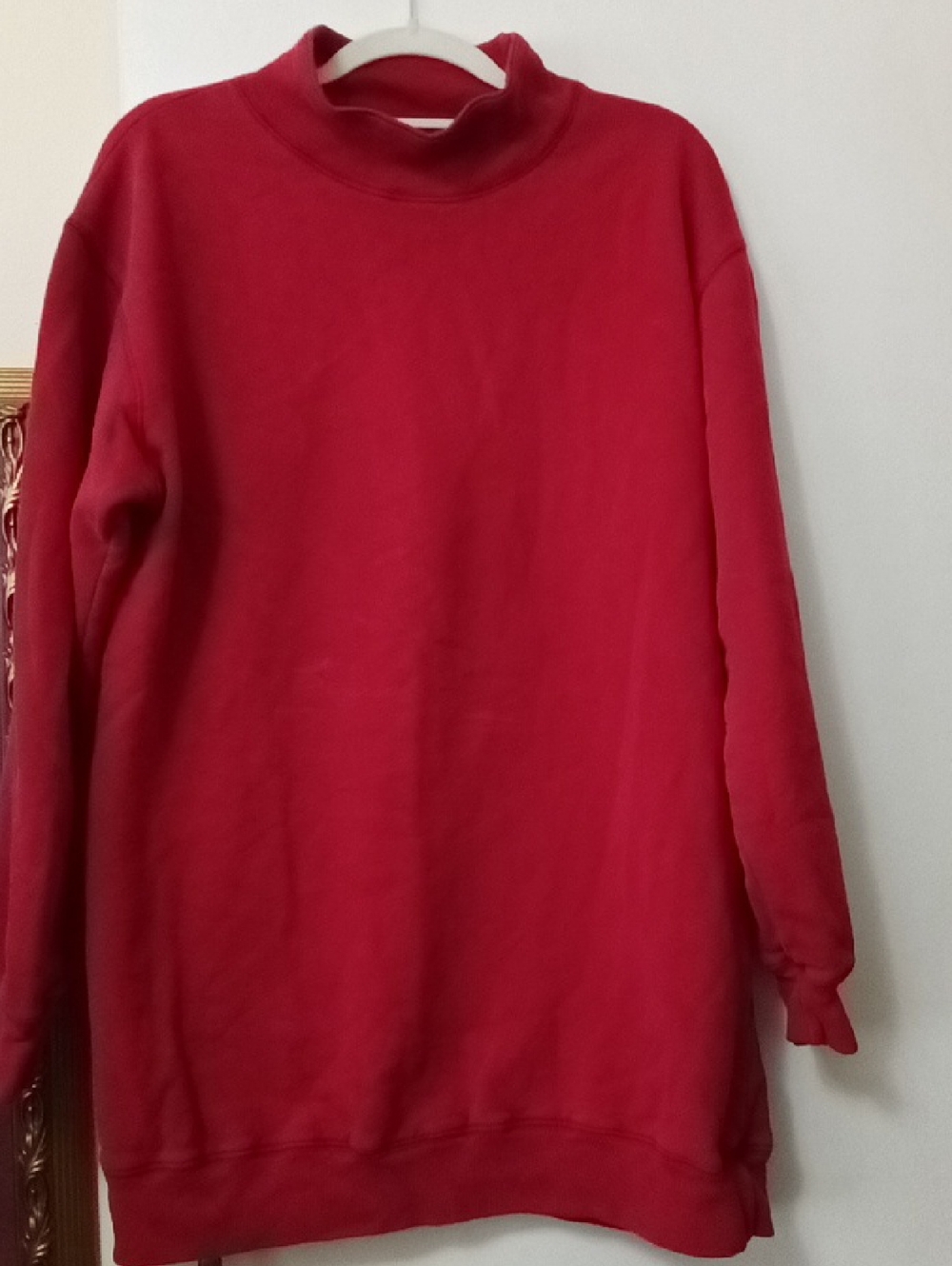 COLDWATER CREEK Red Crewneck Sweatshirt